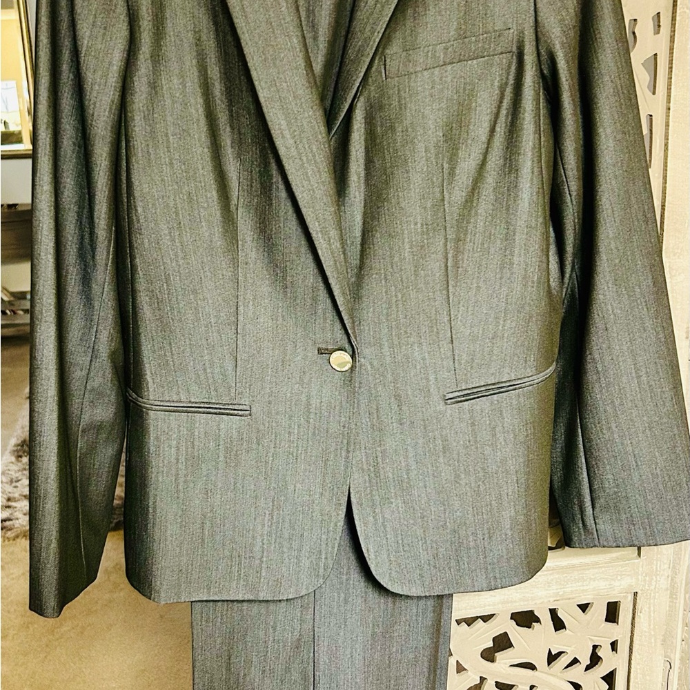 Women’s Blue Gray Suite